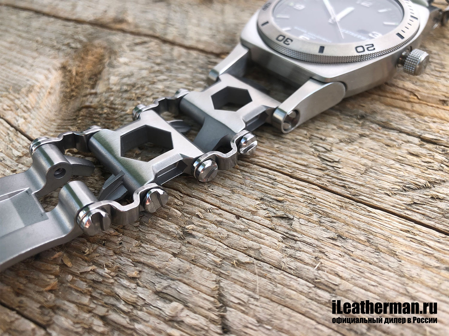 Обзор LEATHERMAN TREAD TEMPO. Часы или мультитул?